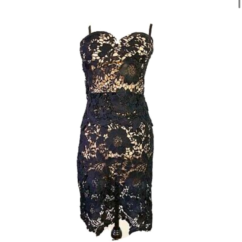🌺SAN SOUCI 2 PIECE LACE ENSEMBLE 🌺